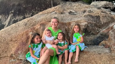 Laura Cosoi și-a aniversat ziua de naștere în Thailanda. Ce vârstă a împlinit actrița și cum a surprins-o soțul ei